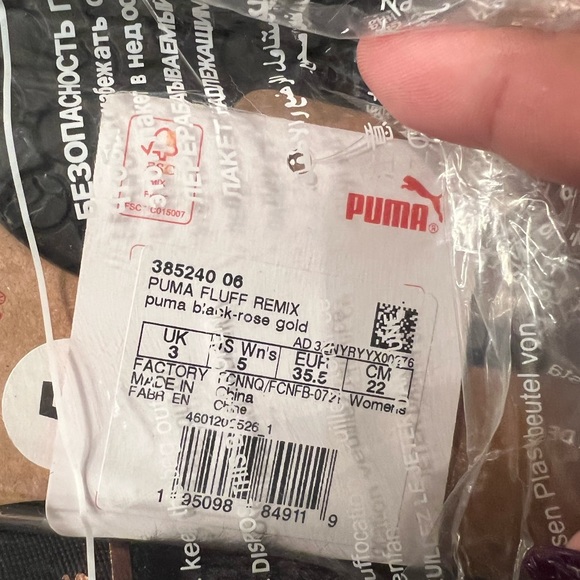 🆕 Puma Fluff Remix Faux Fur Slide Sandal - Picture 2 of 7